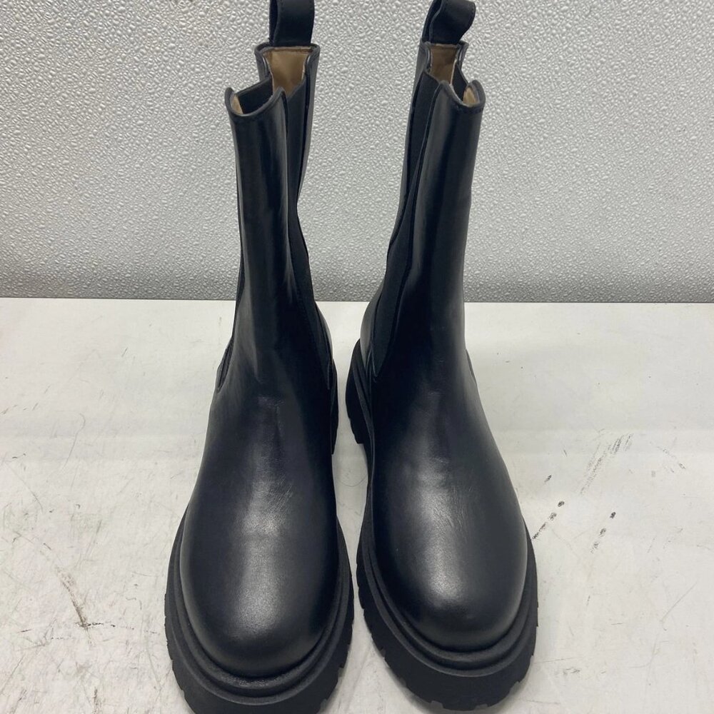 Banana Republic Sleek Black Booties